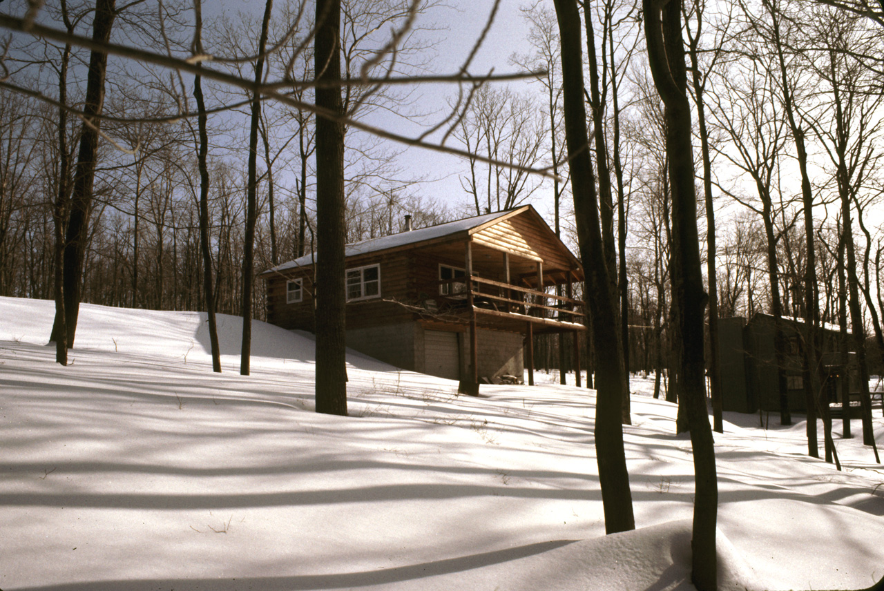 1983-01-01, 090, House, Dingmans Ferry, PA