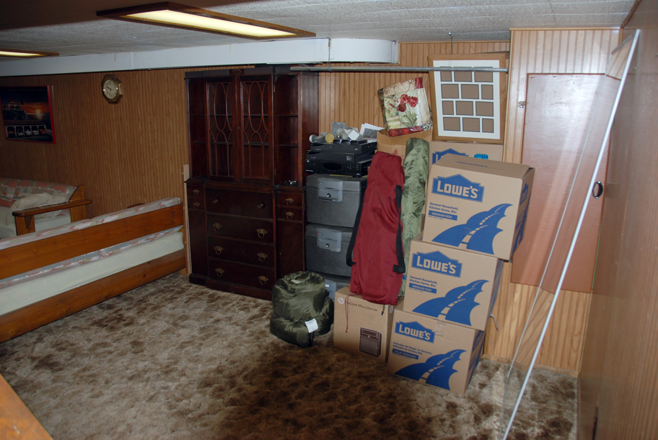 Basement left 01