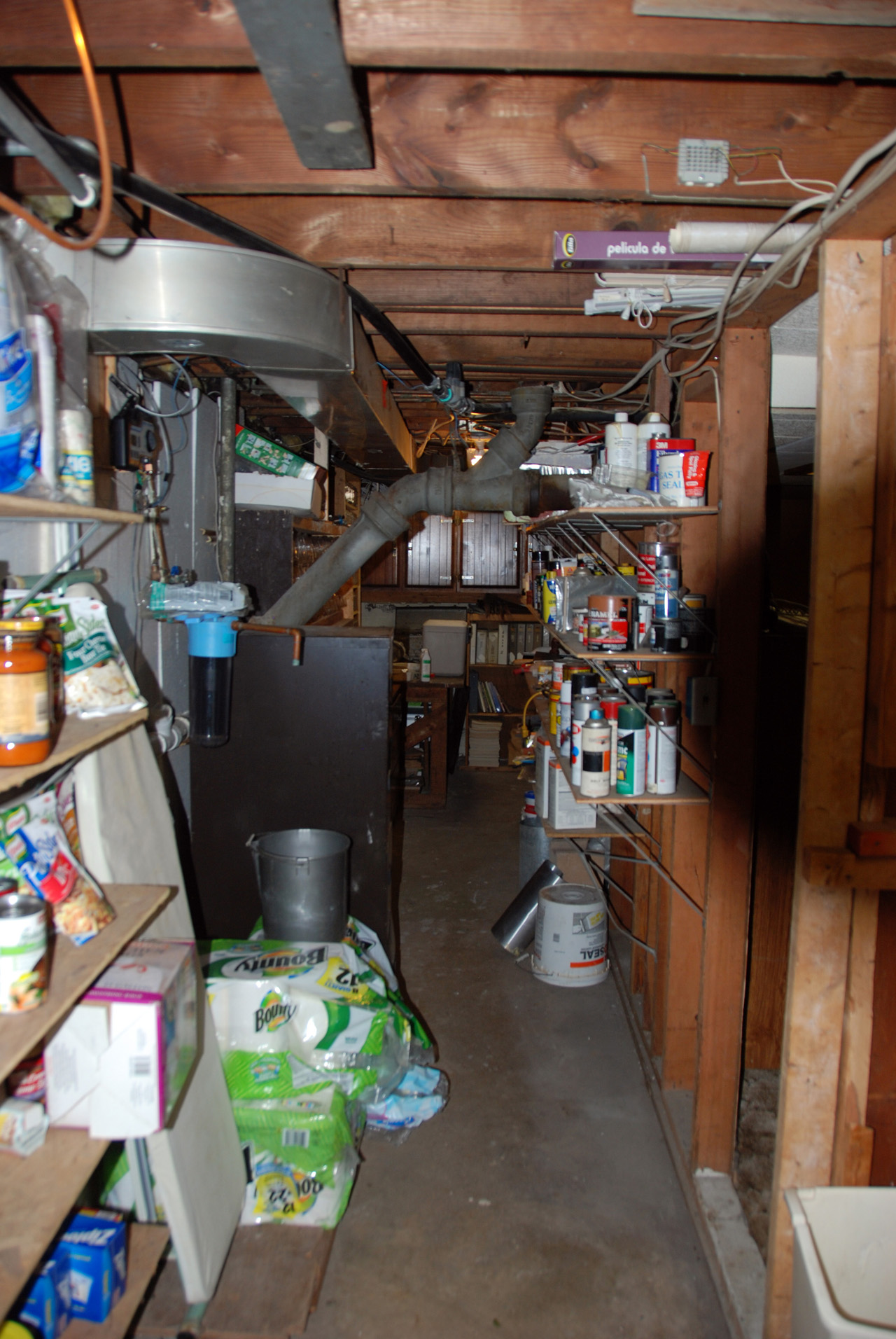 Basement work hallway 01