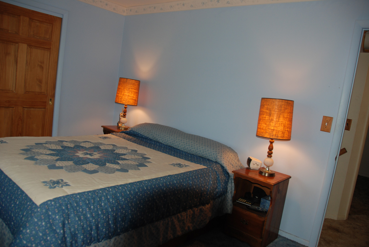 Master bedroom center 01