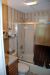 First floor bathroom 02