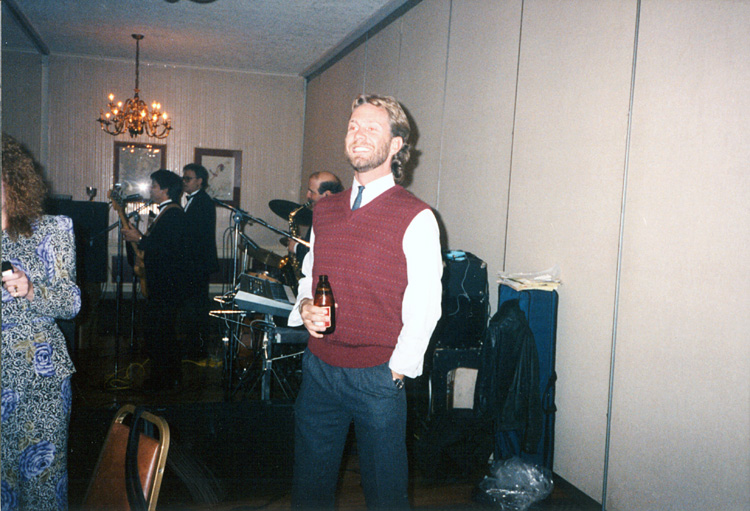 89-11-00, 20, Gene's Wedding