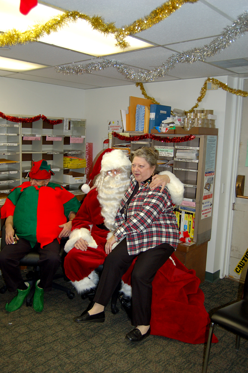 05-12-22, 17, Bob, Nick and Rose, ITT Mail Room Party