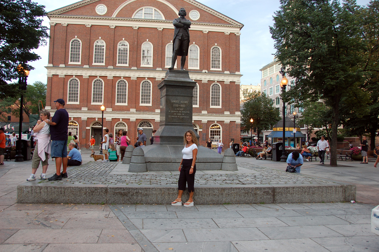 2009-08-22, 011, Lori, Sam Adams, Boston